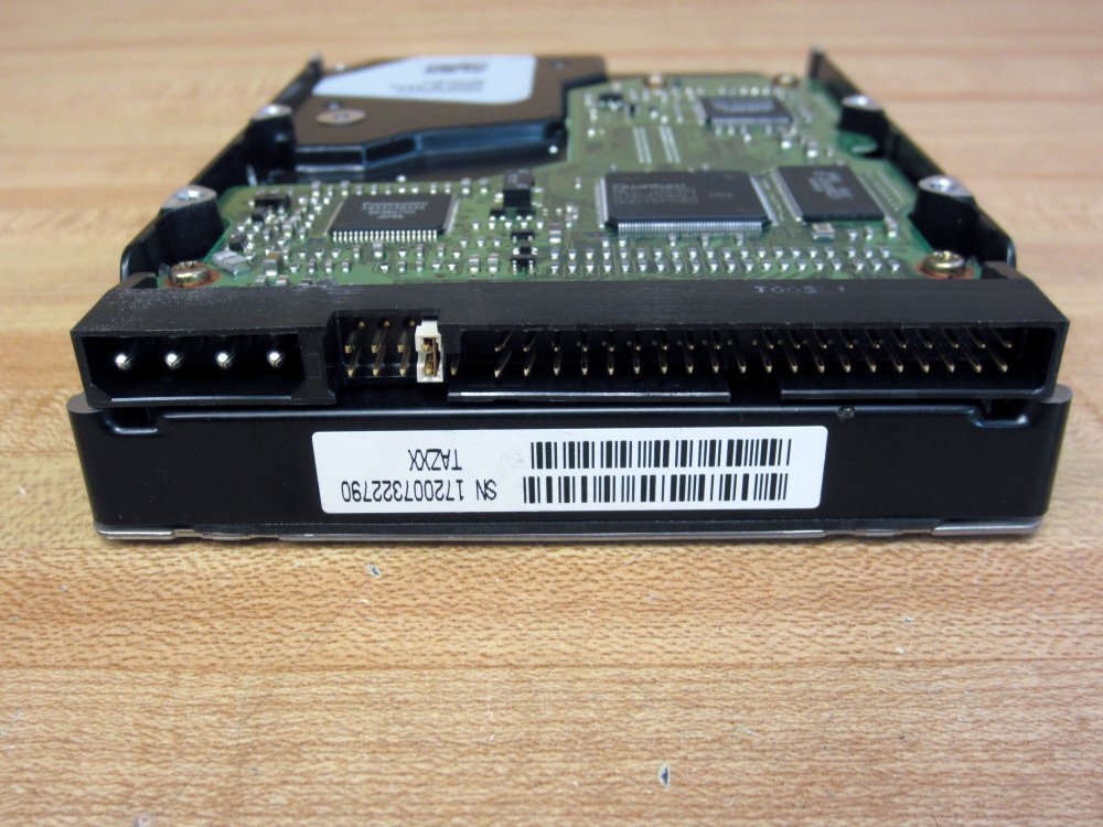 Quantum LB10A011 3.5" Hard Drive