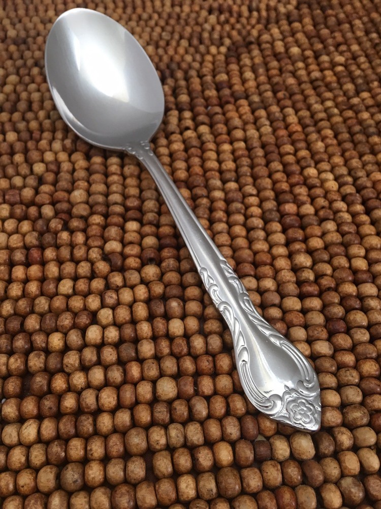 International 18/10 Stainless Rose Scrolls QUEENS FANCY Teaspoon 6”