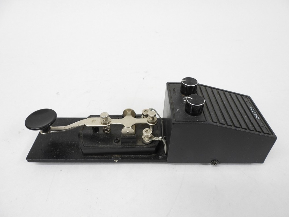 MFJ-557 Ham Radio Morse Code CW Practice Oscillator (nice)