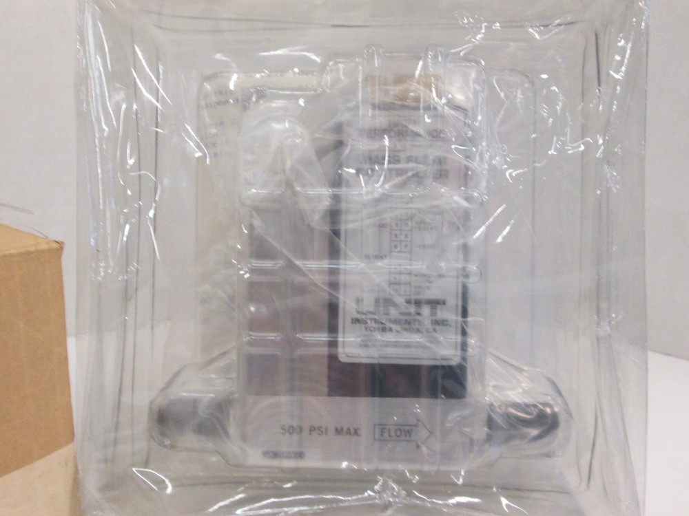 Unit UFC-1400A Mass Flow Controller MFC, HCL, 100 SCCM, Used