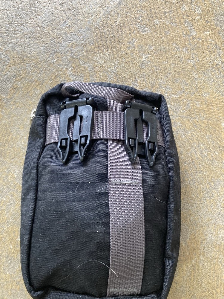 REI Ducks Back 80 Liter Backpack Rain Fly Cover Gray Packable with Case, Used!