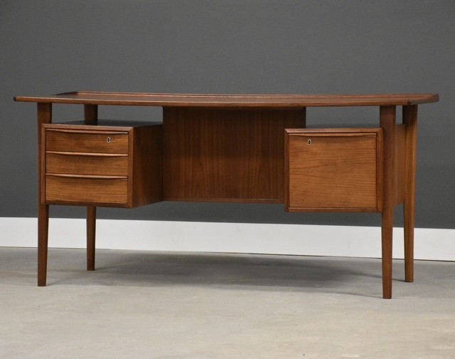 Refinished Danish Modern Teak Floating Desk by Peter Lovig Nielsen