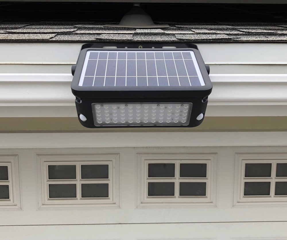 60 LED - 10 WATT - SOLAR Security Light Motion Activated - 3 Activation Modes