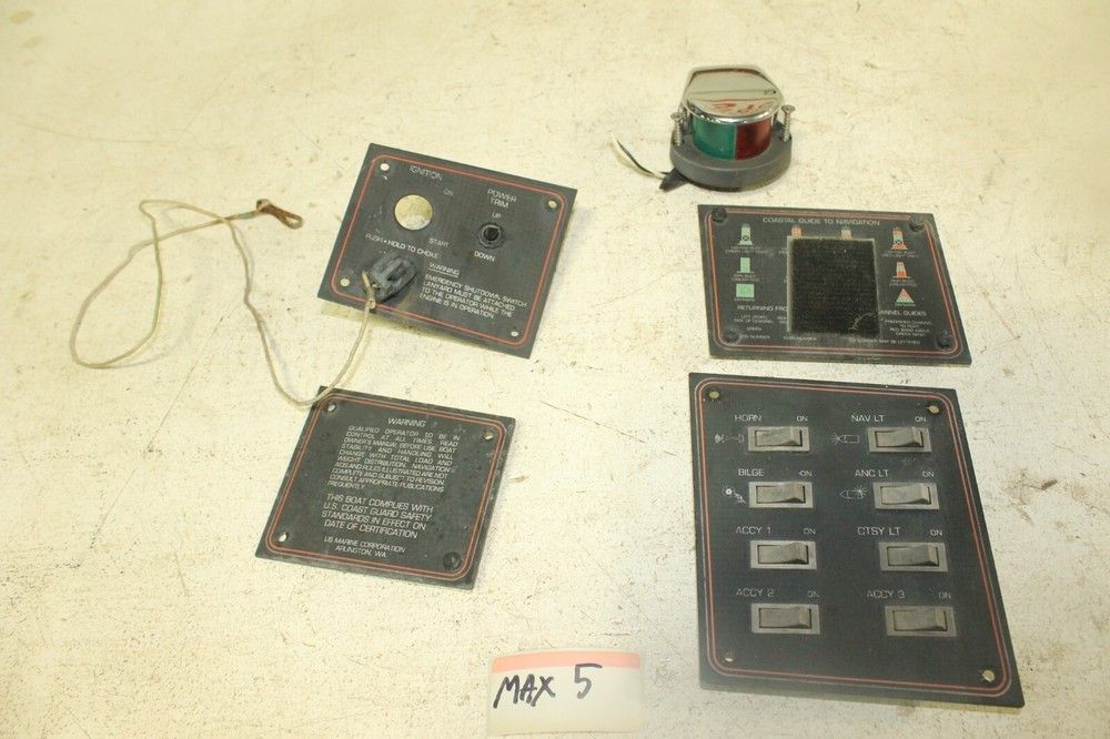 Control Panels, Face Plates & Front Nav Light from Maxum Boat