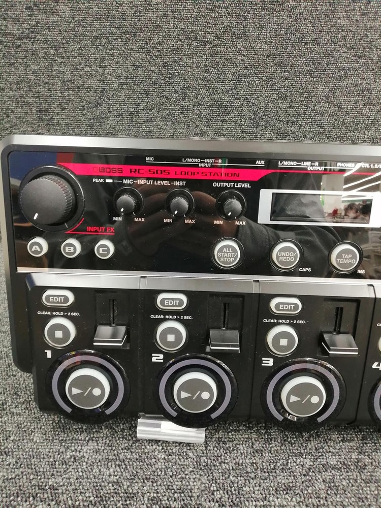 Boss RC-505 Loop Station Phrase Recorder Keyboard Effect Workstation Table Good