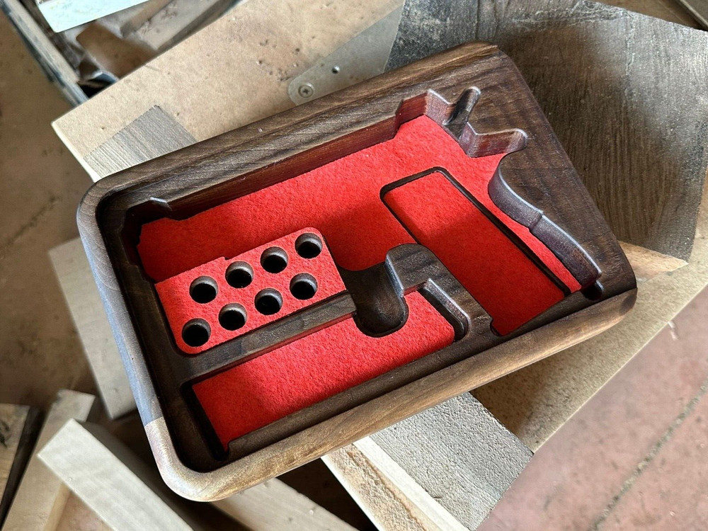 COLT 1911 CUSTOM DESIGN WALNUT PRESENTATION BOX/CASE NEW