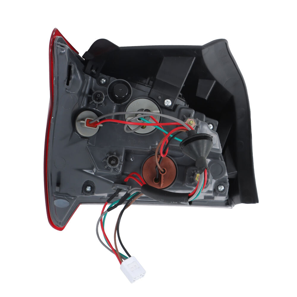 Passenger Right Side Outer Tail Light For 2021-2023 Hyundai Elantra Halogen Lamp