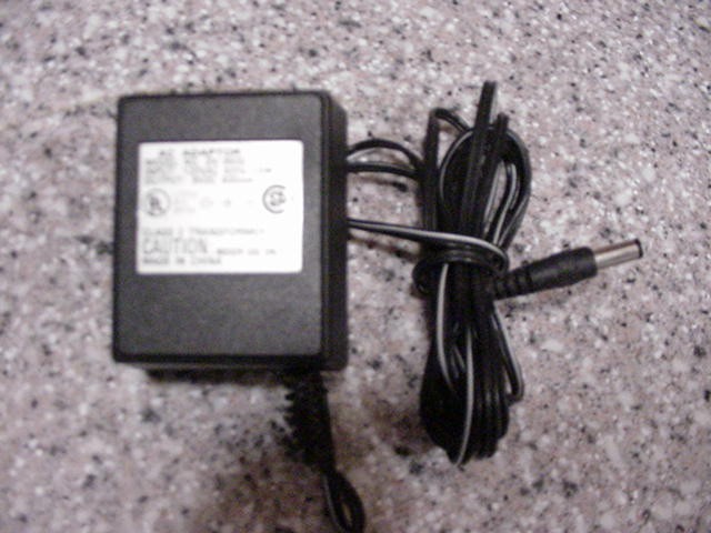 DV-9600 AC Adaptor Class 2 Transformer Input: Output: 9VDC 600mA