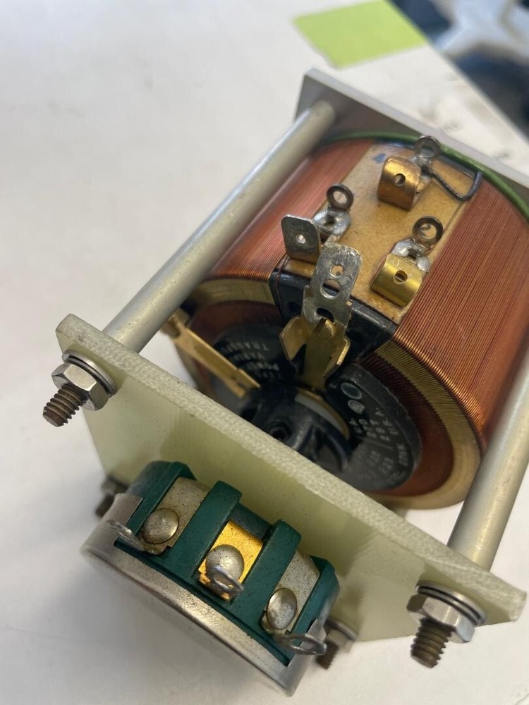 SUPERIOR ELECTRIC POWERSTAT VARIABLE TRANSFORMER input 120v 50/60 @D3