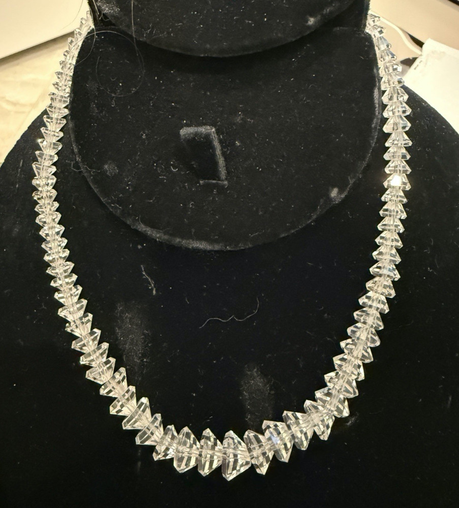 VINTAGE ROCK CRYSTAL NECKLACE