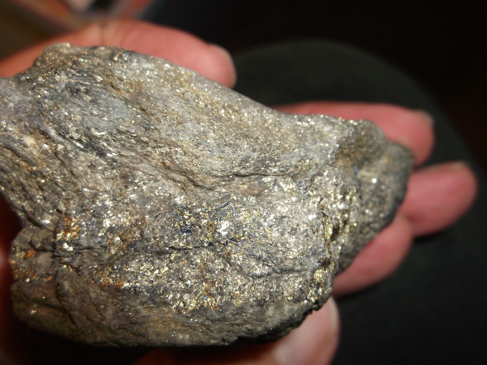 Gold, silver, copper, 365 grams samples ,ore high grade .