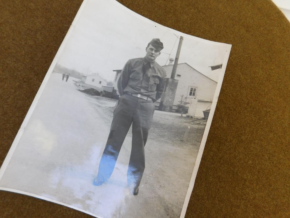 ORIGINAL WWII U.S. ARMY 4TH ARMORED DIVISION DOCUMENT & PHOTO GROUP