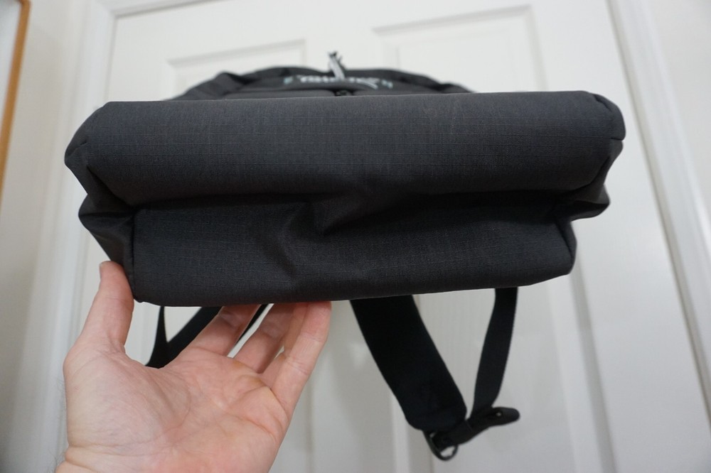 + *NEW / UNUSED* THULE BACKPACK W/EVOLUTION AS ONE LOGO +