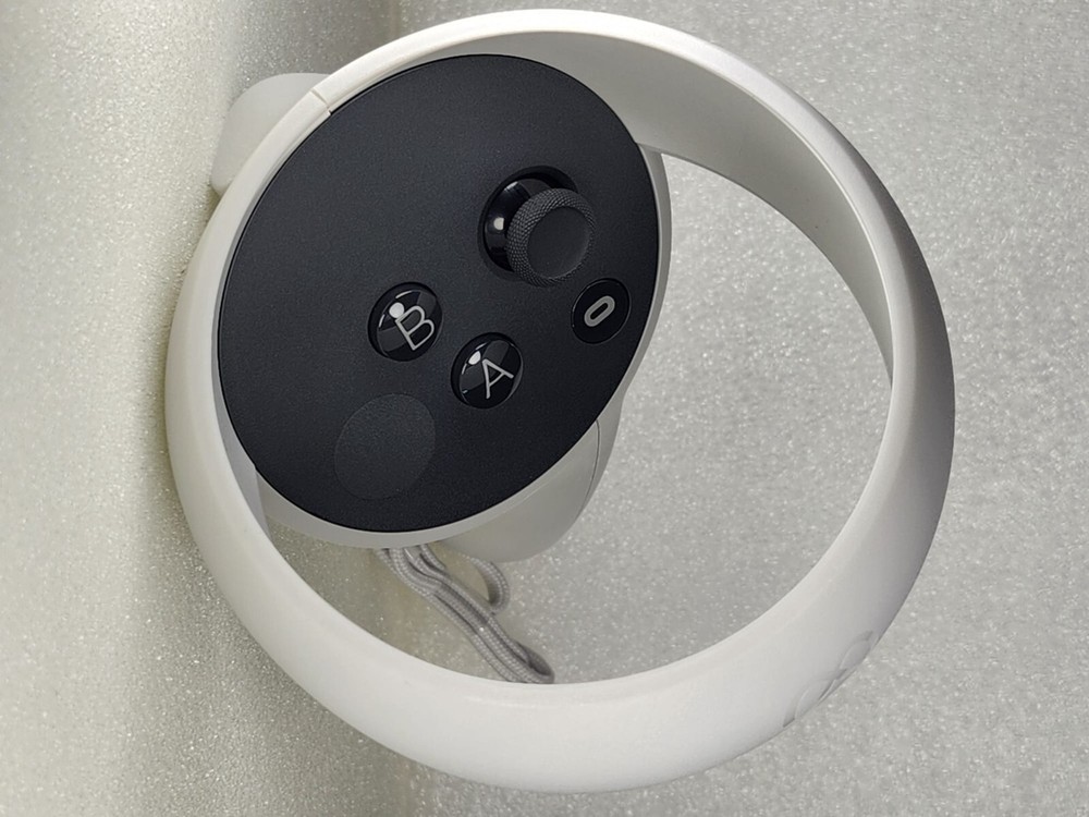 Meta Oculus Quest 2 RIGHT Controller ONLY - White - Model JD96CX - Open Box