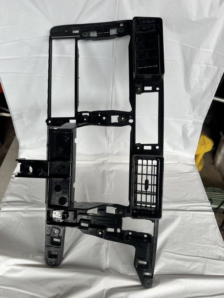 PACCAR Kenworth Peterbilt Dash Panel Frame S77-1039 OEM Dashboard Bezel