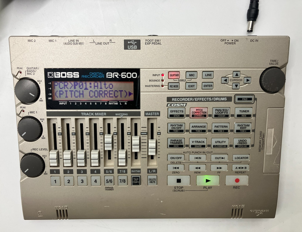 Boss BR-600 Digital Recorder 2007 Working w/Adapter DV58820