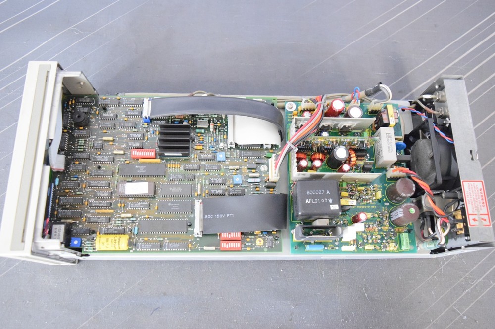 HP 8904A /001 Multifunction Synthesizer 600 kHz
