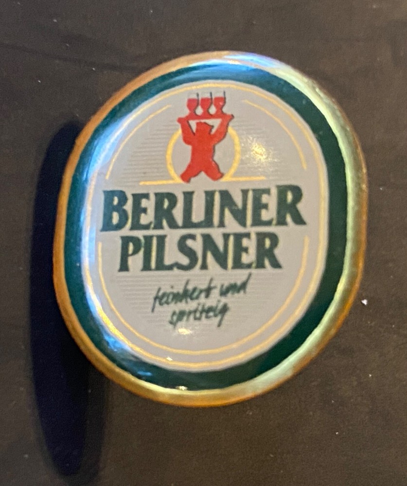 GERMANY BEER PINS- BERLINER PILSNER BEER PIN