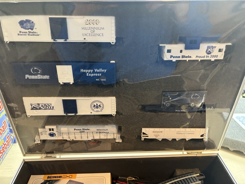 Bachmann Penn State University Millennium Train Set Ho Scale