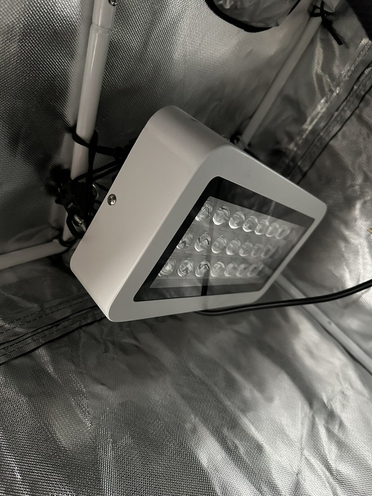 AC Infinity CLOUDLAB 422 Advance Grow Tent - Black