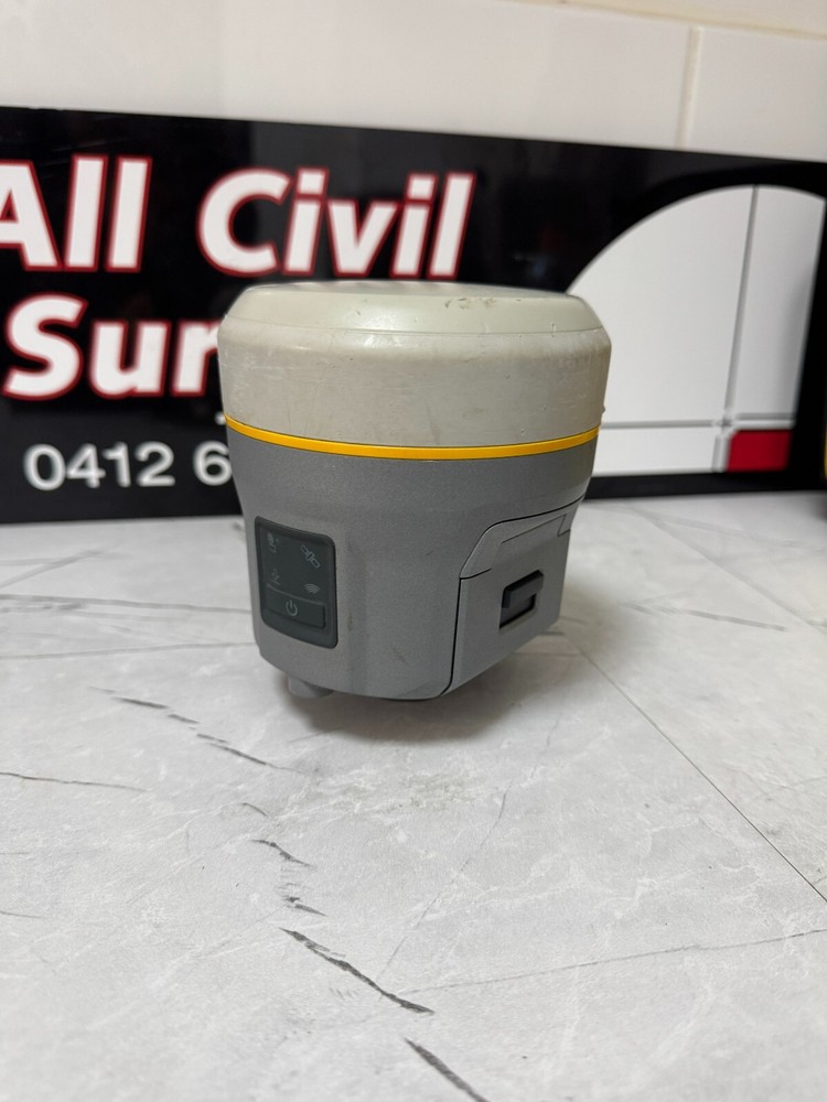 Trimble TSC5 and R10 Network Rover