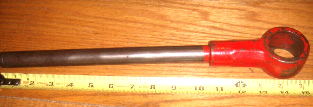 TOLEDO  00 PIPE THREADER RATCHING  HANDLE RED 1-1/2" DRIVE