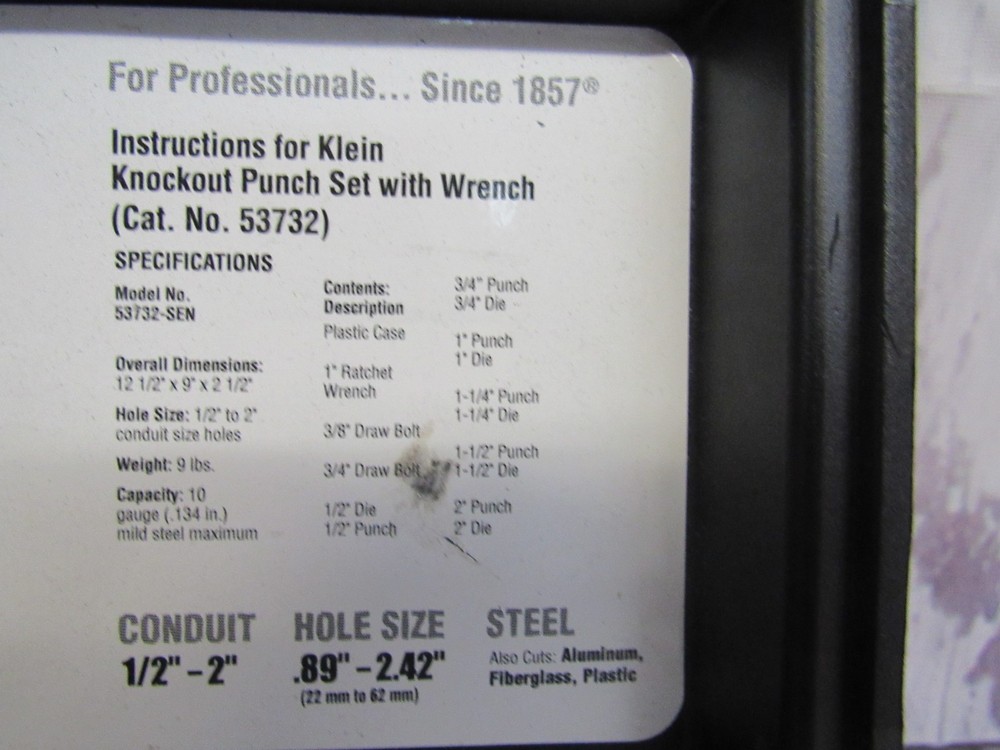 Klein Tools Knockout Punch Set 53732SEN With Ratchet Wrench