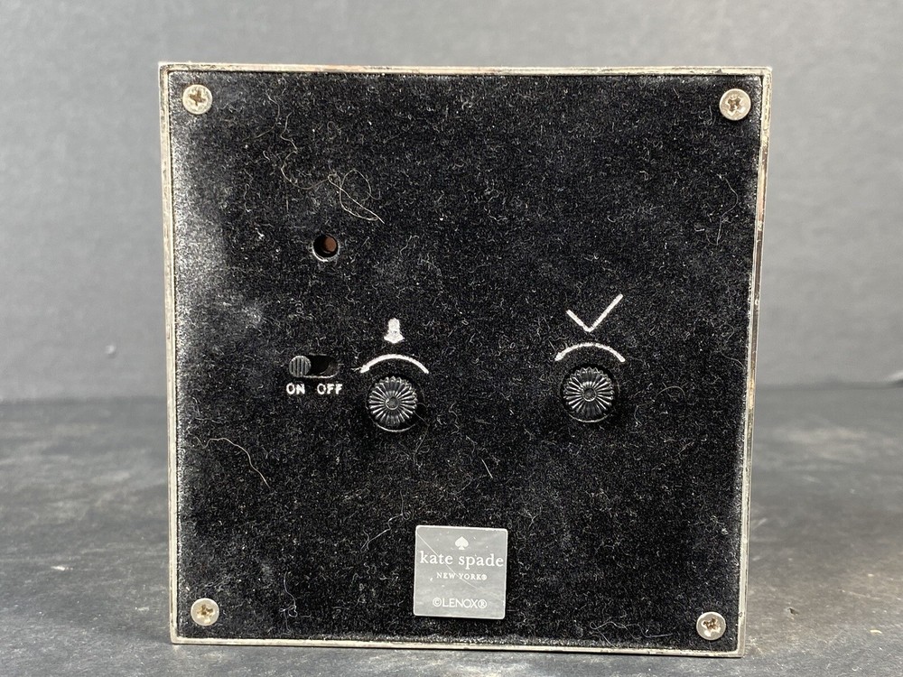 KATE SPADE Square Desk Clock