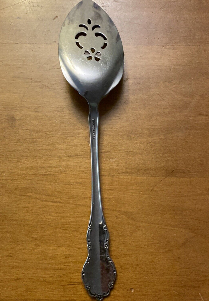 Oneida TENNYSON Pierced Pie Cake Server 9 1/2" Community Stainless Flatware
