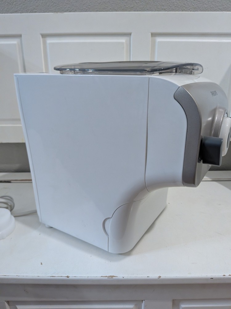 Philips Automatic Pasta & Noodle Maker White HR2357 W/ 3 Attachments