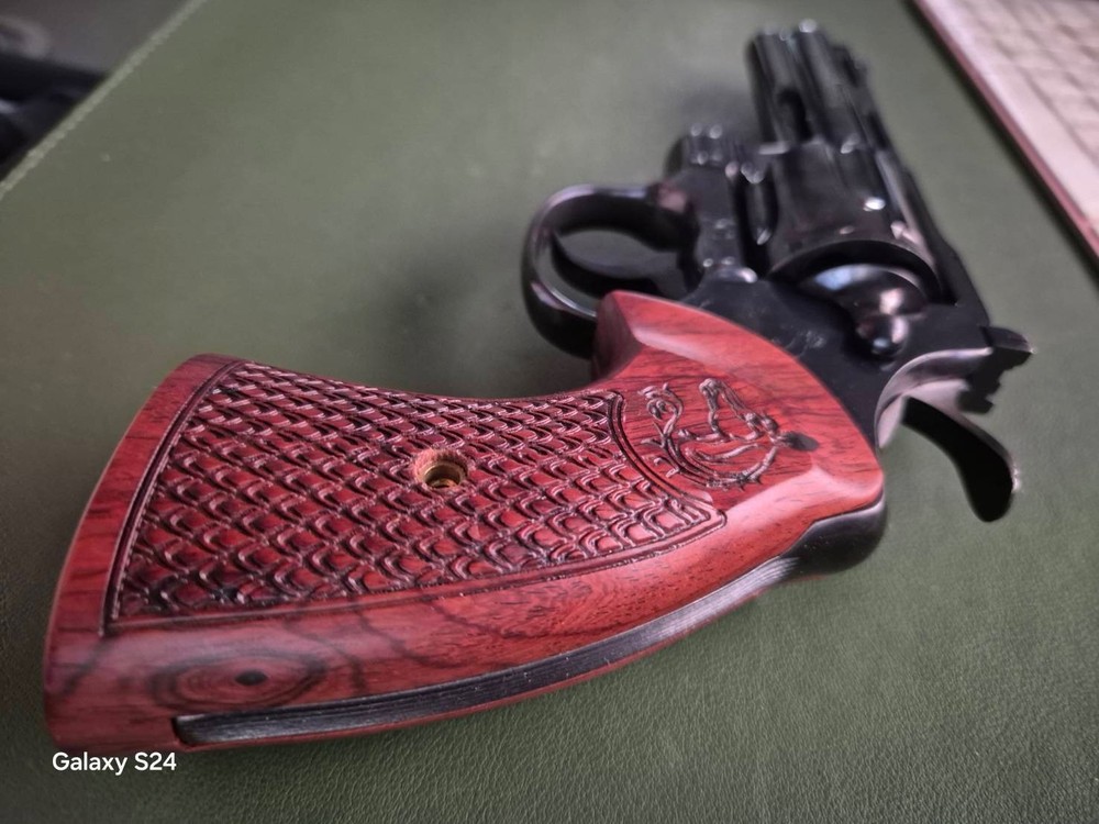 Colt Python grips Old or New E/I frame,Python re-designed 2020,Handmade Thailand