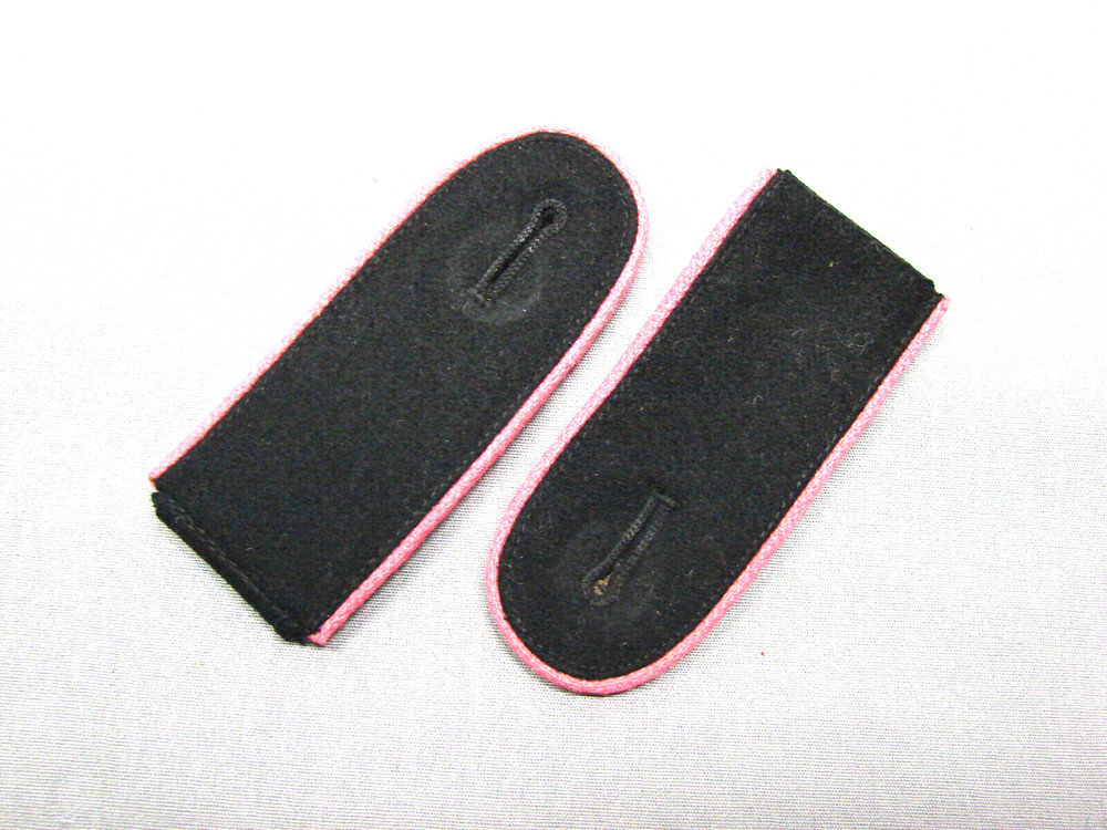 GERMAN WW2  ARMY  PANZER  ENLISTED  SHOULDER BOARDS -ORIGINAL