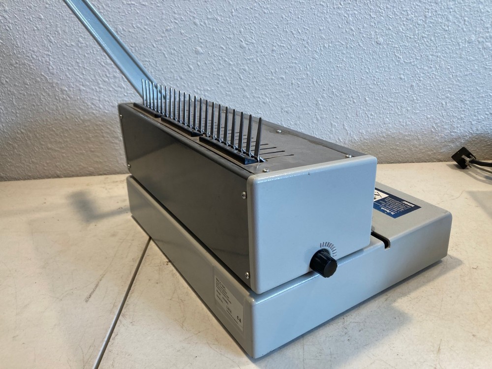 IBICO MODEL KOMBO BINDING MACHINE (PSM104)