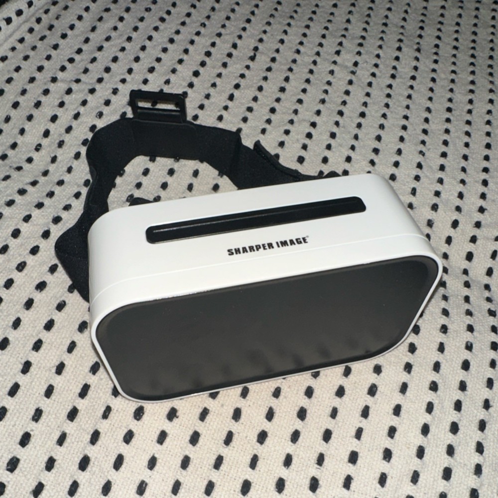 Sharper Image VR Headset White/Black for Smartphones Adjustable Strap 5.9" Max