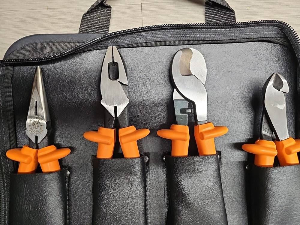 Klein Tools 33536, 8 piece Insulated Tool Kit