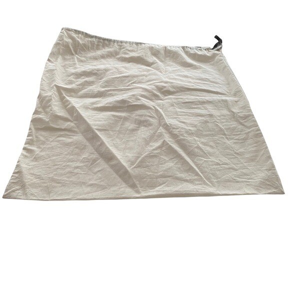 Cos dust bag