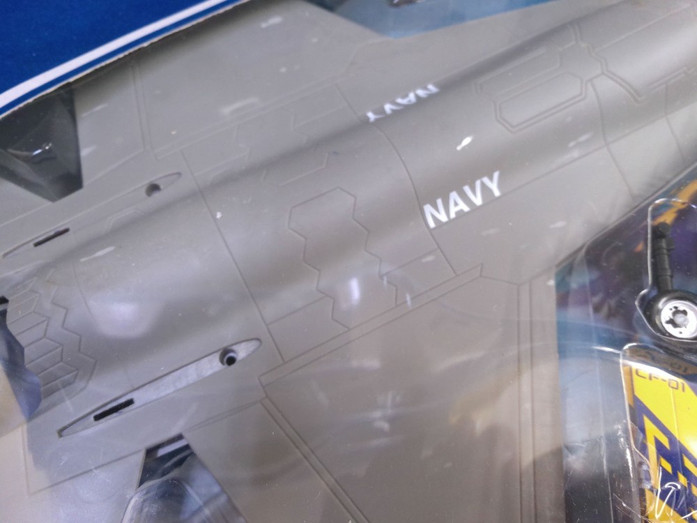 F-35 Navy Fighter Jet Stand Basic Model Kit 21435 - WATER DAMAGED BOX