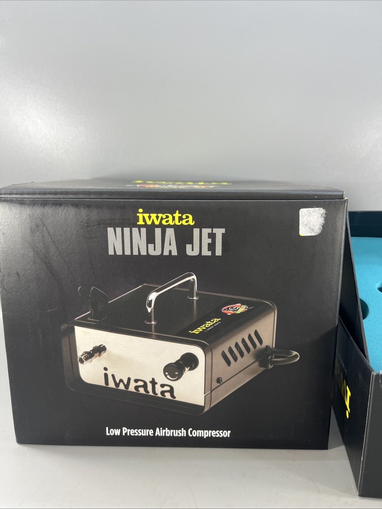 Iwata Eclipse HP-CS Gravity Feed Dual Action Airbrush and Ninja Jet 110-120V...