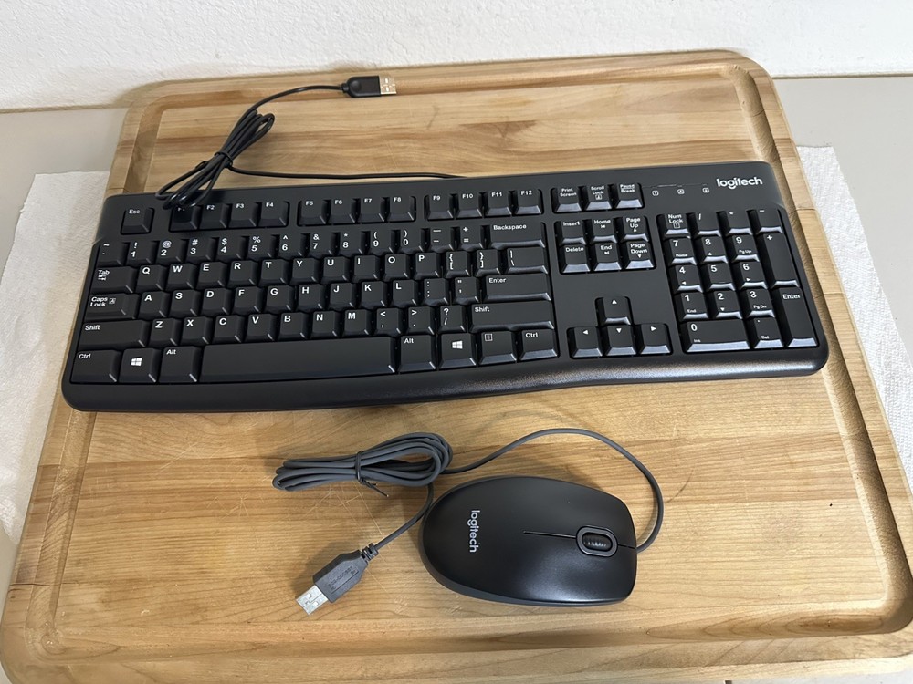 Logitech MK120 Wired USB Keyboard Mouse Combo - New In Box