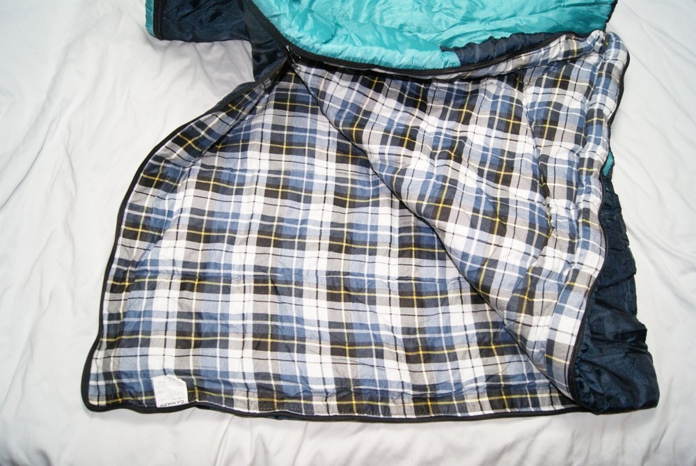 canway sleeping bag w/ carry case