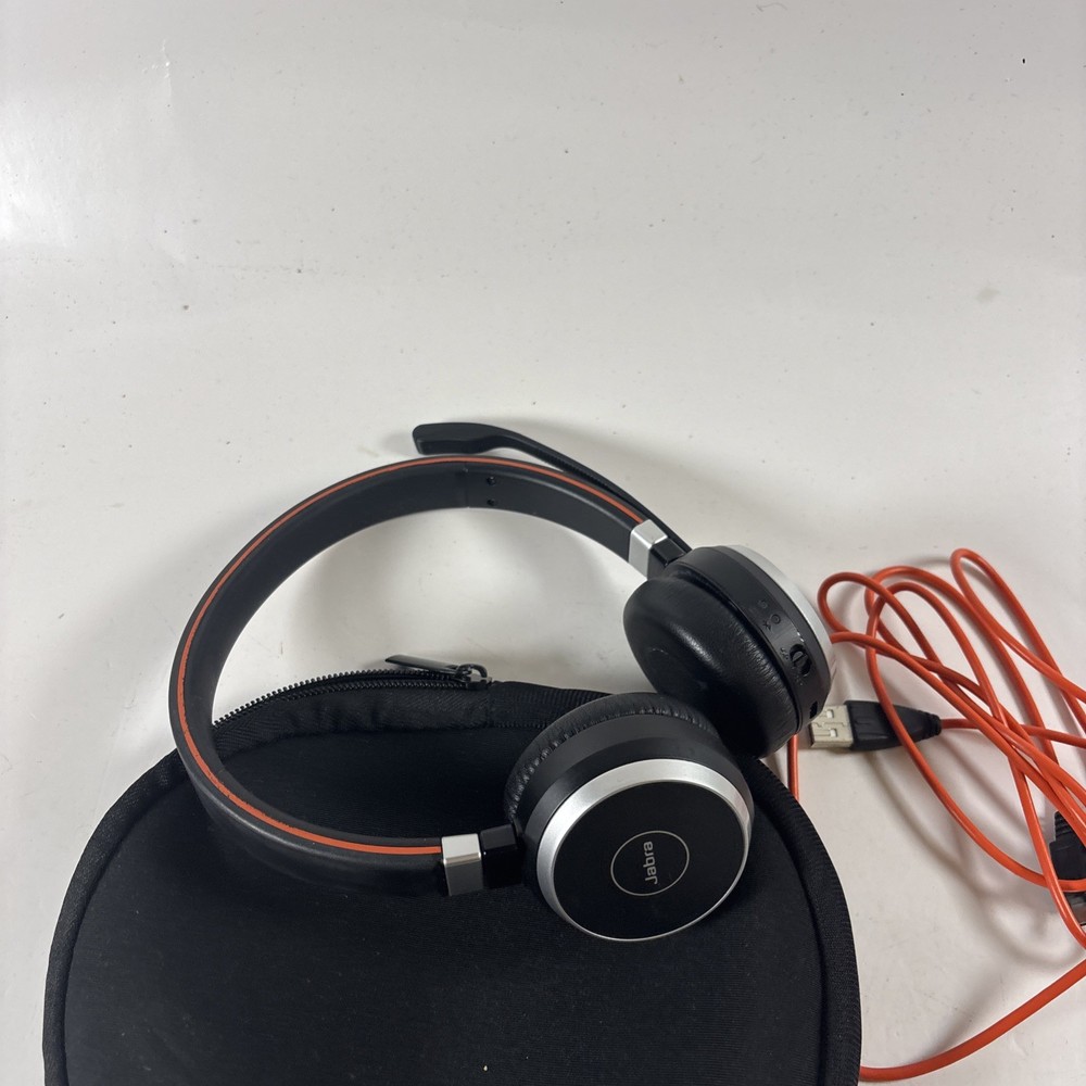Jabra Evolve 65 Headset HSC040W w/ Dongle, Case.
