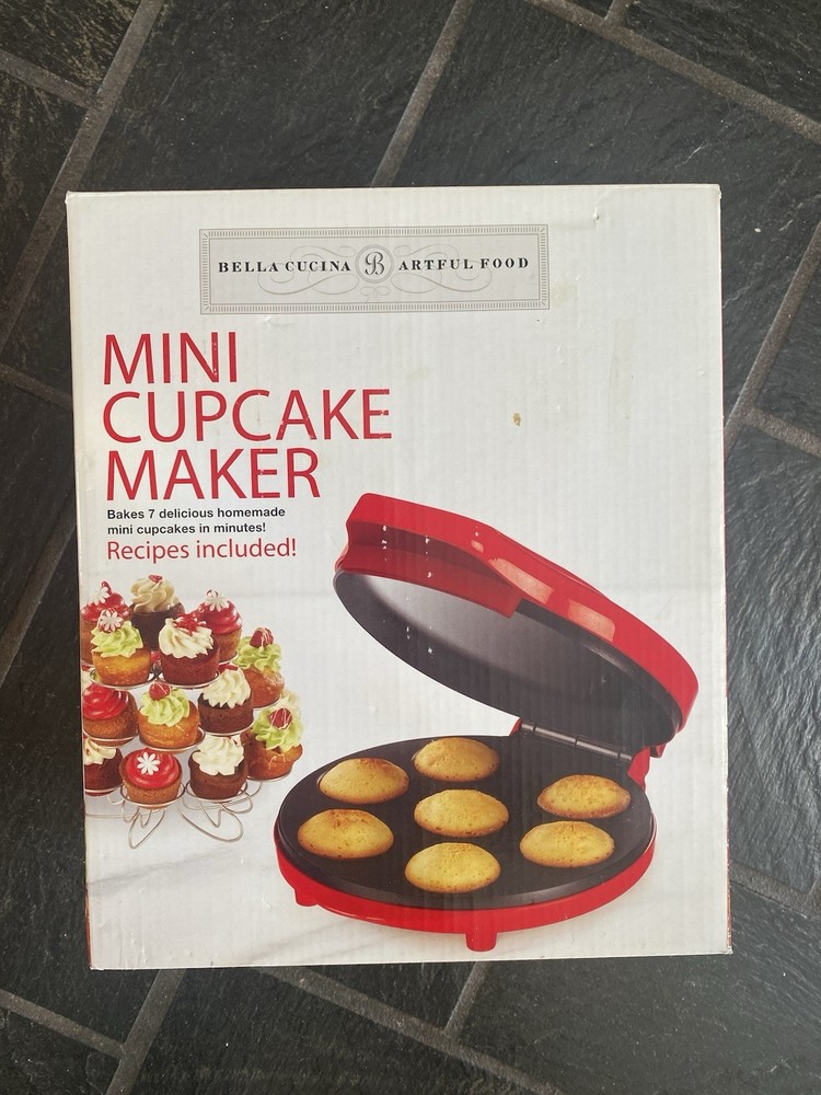 NIB Mini Cupcake Maker