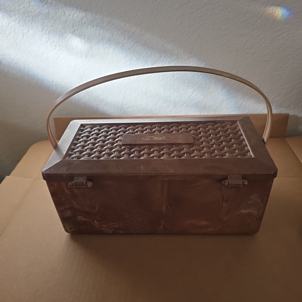 Vintage Plastic Sewing Caddy handle