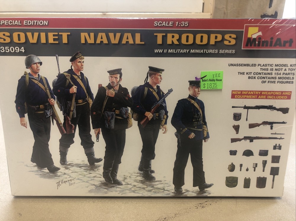 MiniArt 35094 1/35 scale WWII Soviet Naval Troops