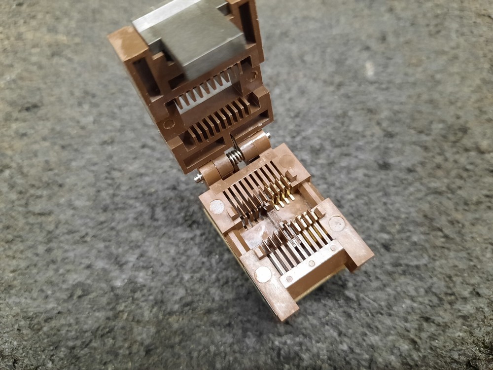 Logical Systems PA8SO1-2006-6 Chip Programming Socket Adapter SOP 8 used