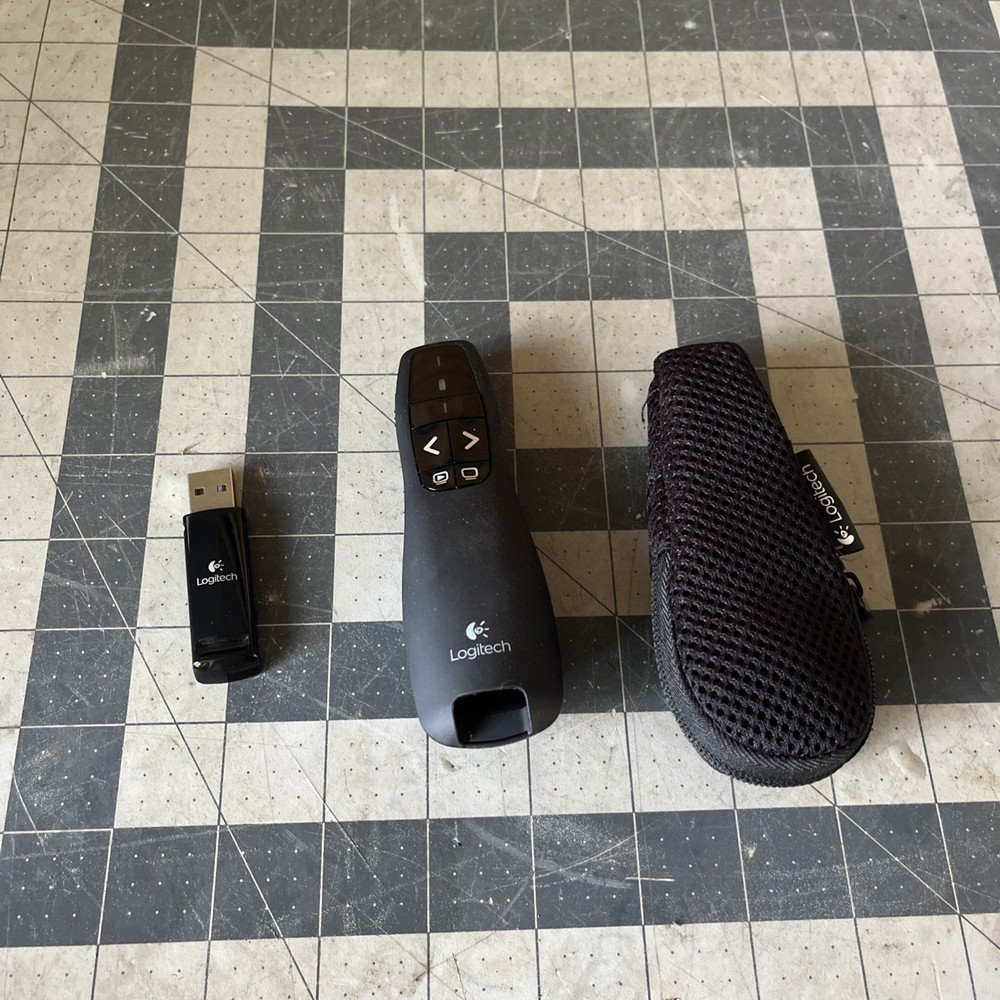 Logitech R400 Laser Presentation Remote - Black