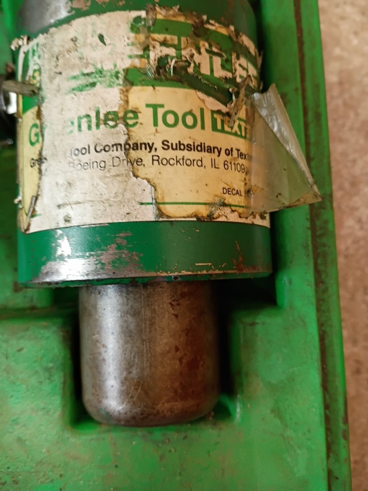 GREENLEE 7646 Knockout Punch Set W/ 767 Hydraulic Driver