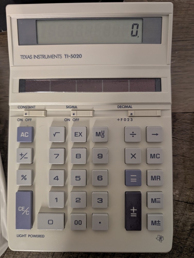 Texas Instruments TI-5020 Electronic Calculator Vrg Light & Solar Powered W/ Box