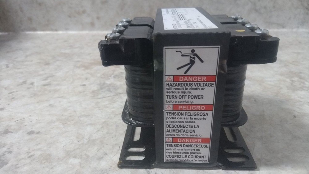 Square D 9070T75D14 208VAC Input 24VAC Output 75VA Control Transformer