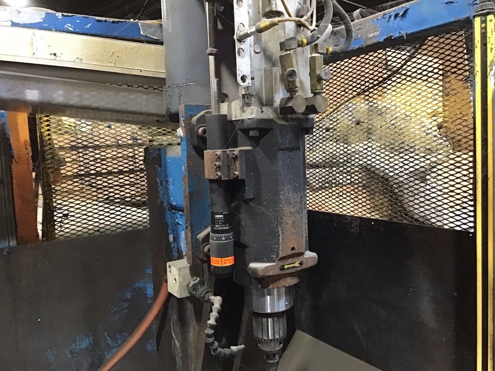 Selfeeder drill station
